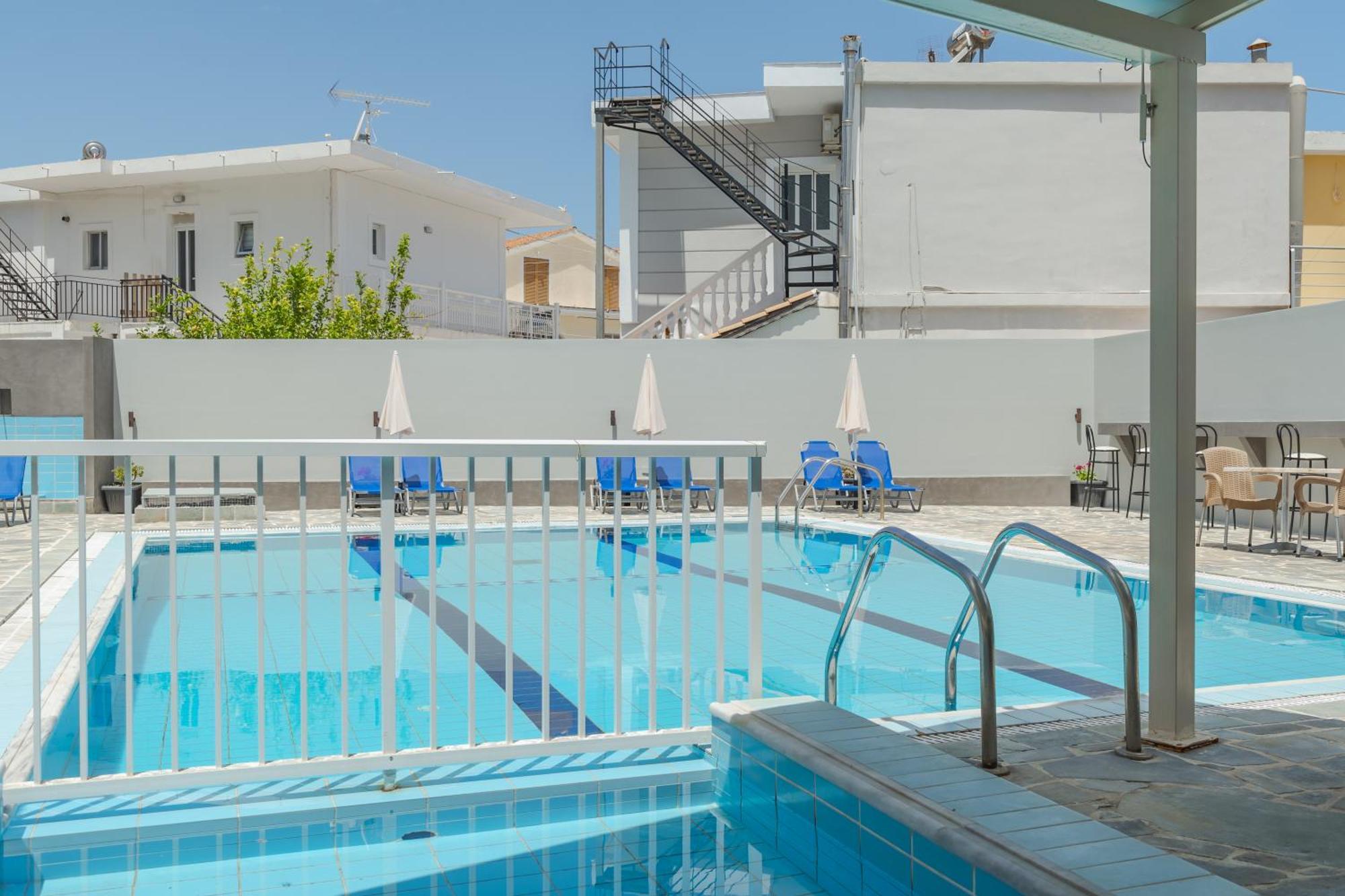 Aparthotel Krina Argassi