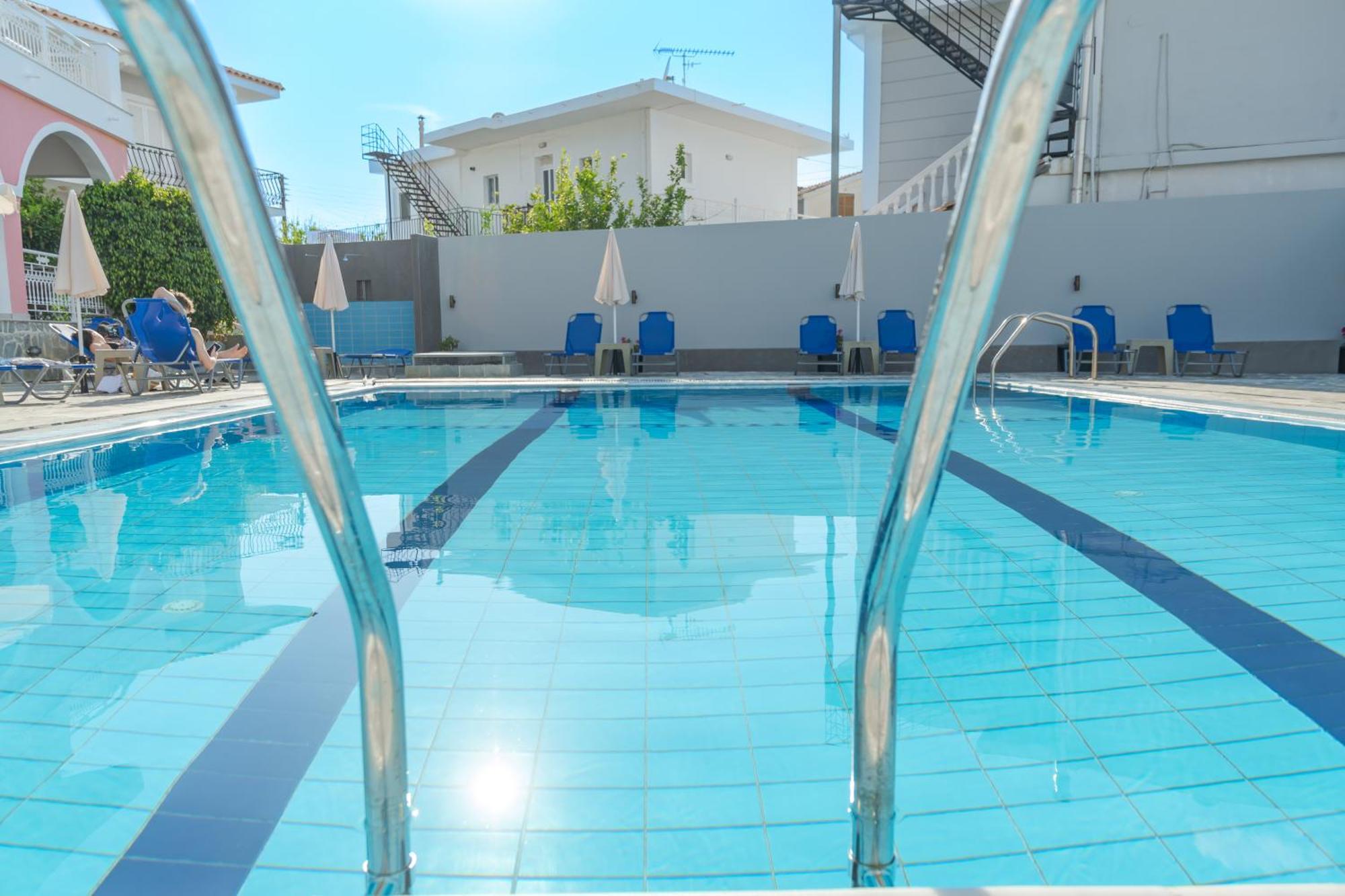 Krina Aparthotel 2*