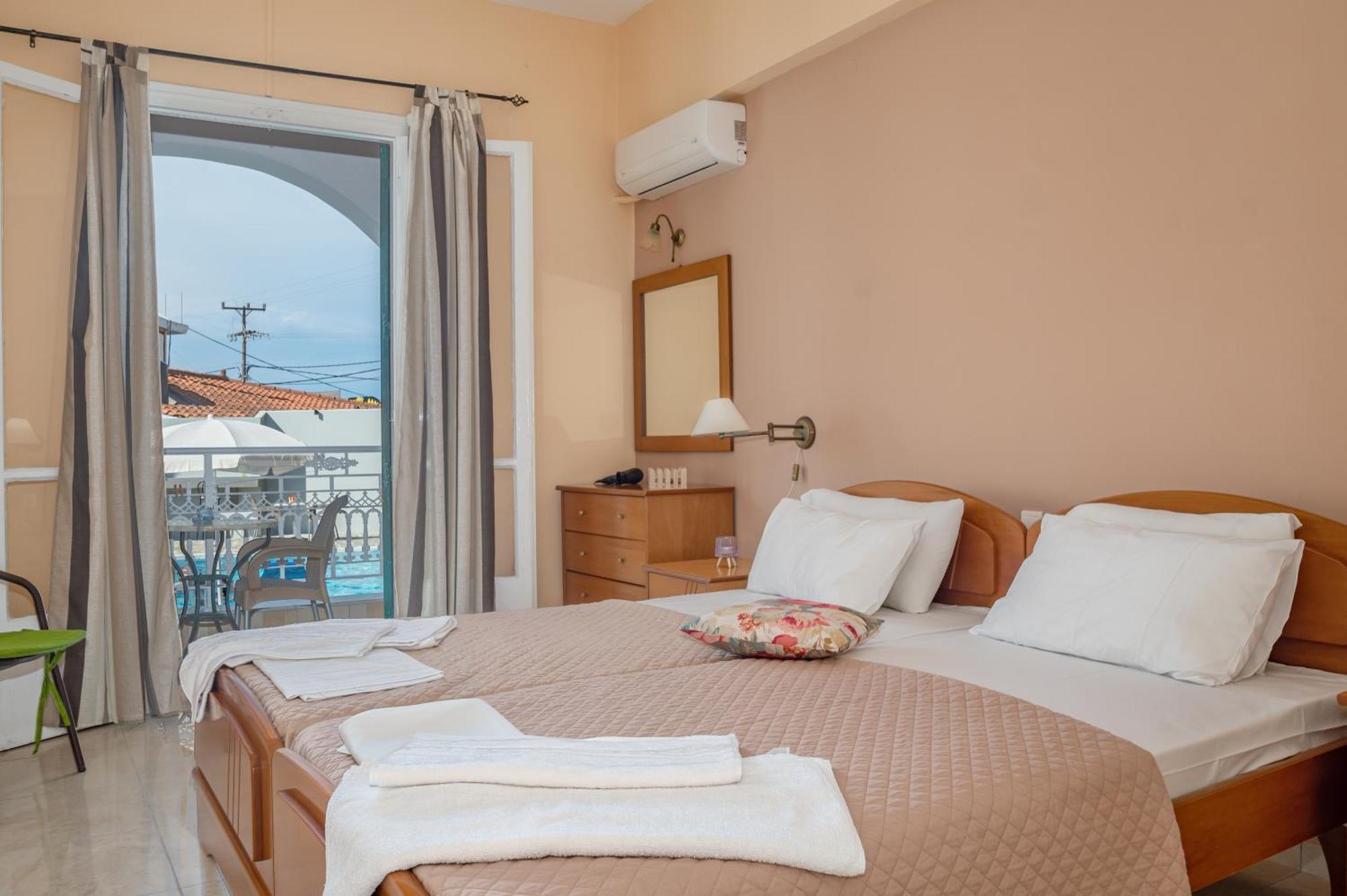 Krina Aparthotel Argassi